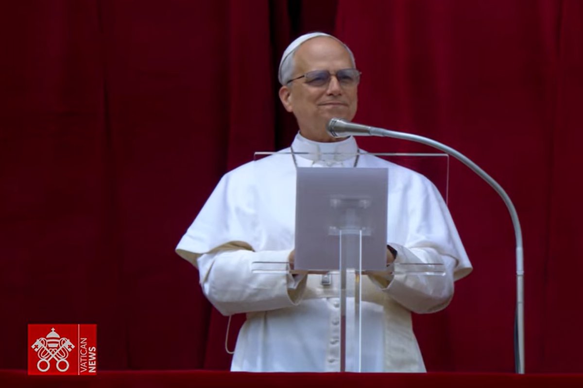 Papa XIV deseja feliz Dia das Mães e menciona guerras na Ucrânia em primeira audiência dominical