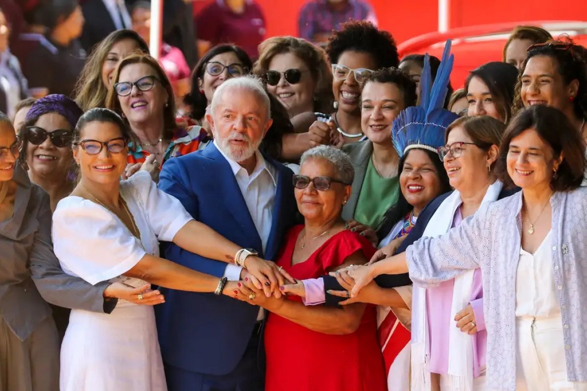 Aposta de Lula nas mulheres esbarra em ações em xeque, apoio em baixa e falas machistas
