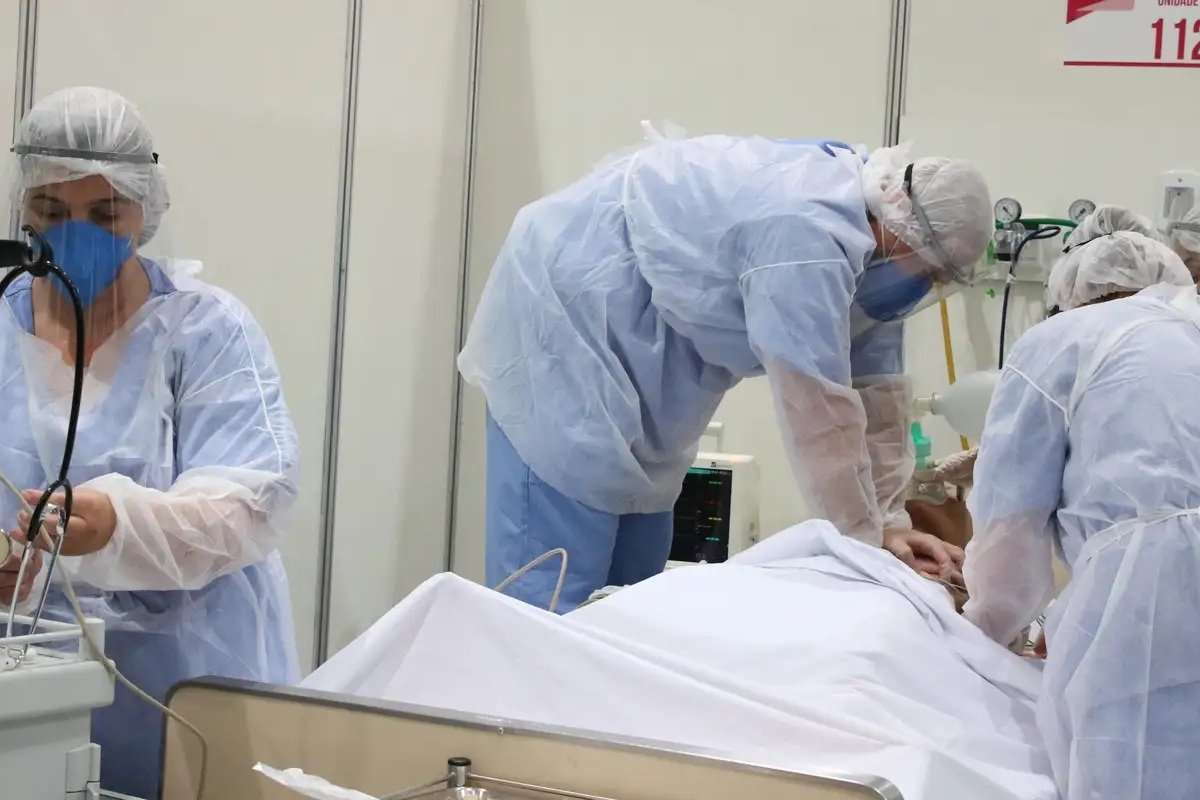 Governo quer promover marca de ação contra filas do SUS em hospitais privados e atrair emendas