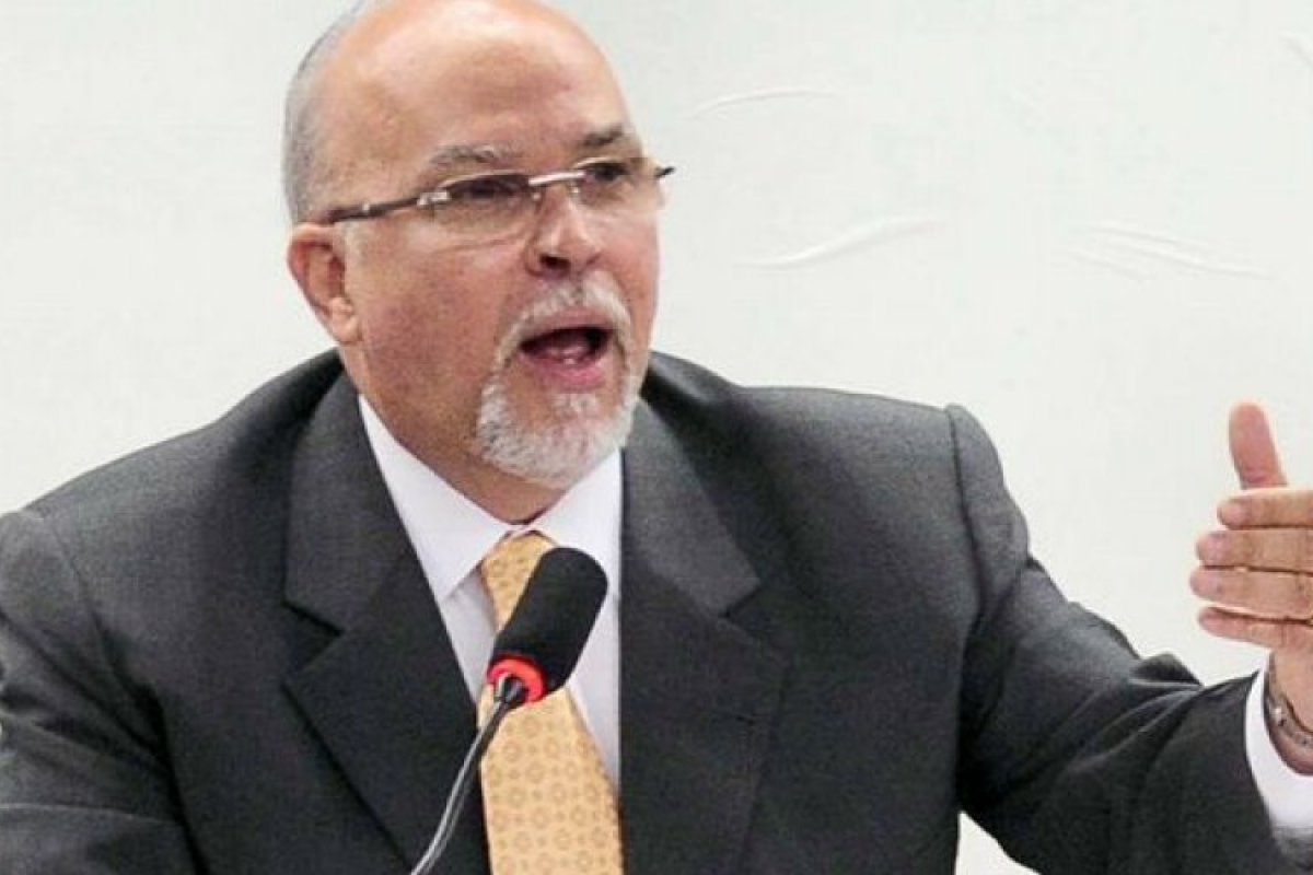 STF ordena que TCM cumpra afastamento imediato de Mário Negromonte