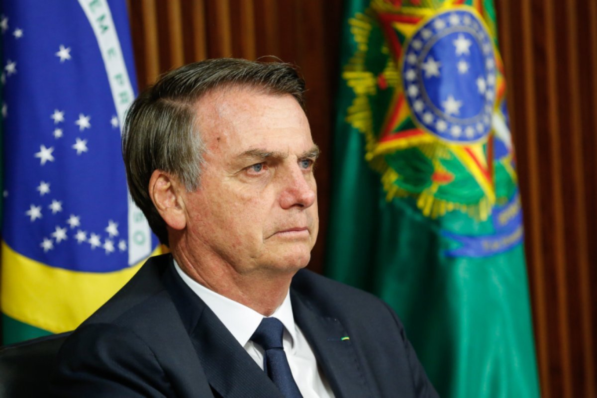 Bolsonaro assina acordo que prevê investimento no esporte paraolímpico