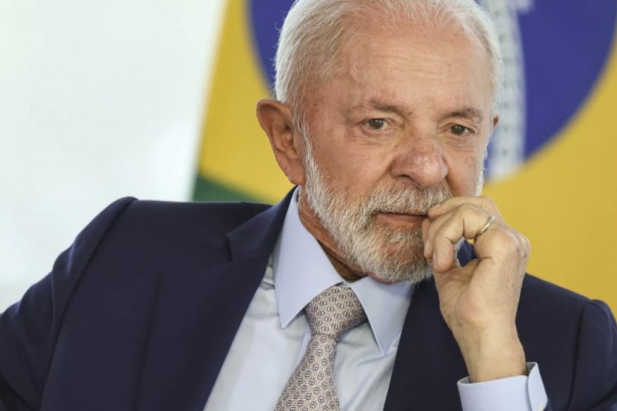 Lula exalta contratação de Ancelotti na Seleção, mas defende existência de técnicos brasileiros qualificados