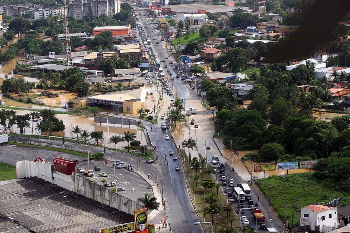 Emergência climática avança no Brasil e gera prejuízos crescentes aos municípios, aponta CNM