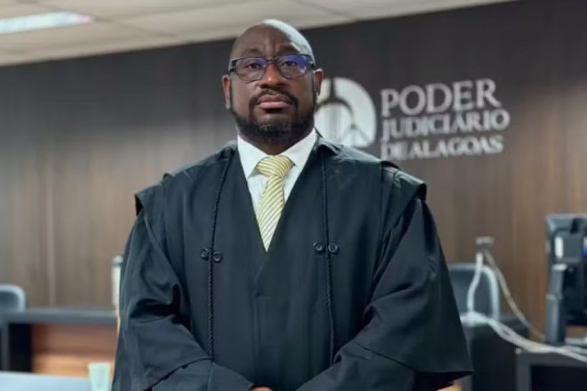 Acusado de agredir companheira, advogado João Neto tem registro da OAB suspenso