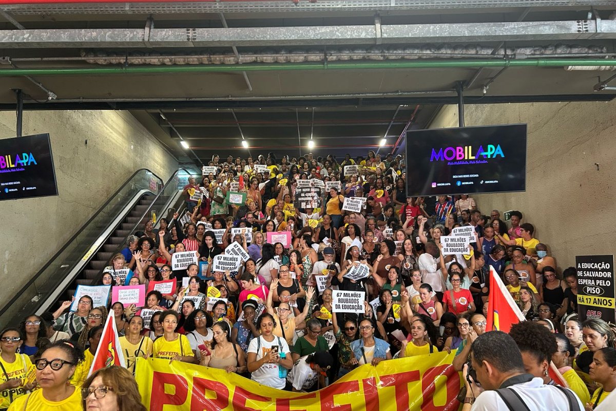 Vídeo: 'Quem empurra para a greve não somos nós, é a prefeitura', diz presidente do sindicato dos professores