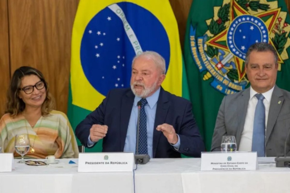 Rui Costa vira principal suspeito de vazar conversa constrangedora entre Lula, Janja e Xi Jinping, diz colunista