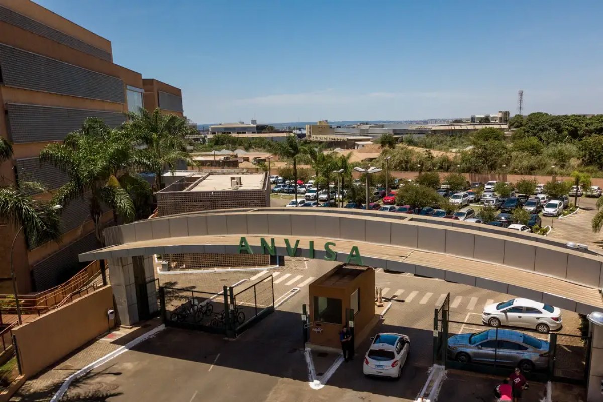 Bala gummy de tadalafila é proibida pela Anvisa