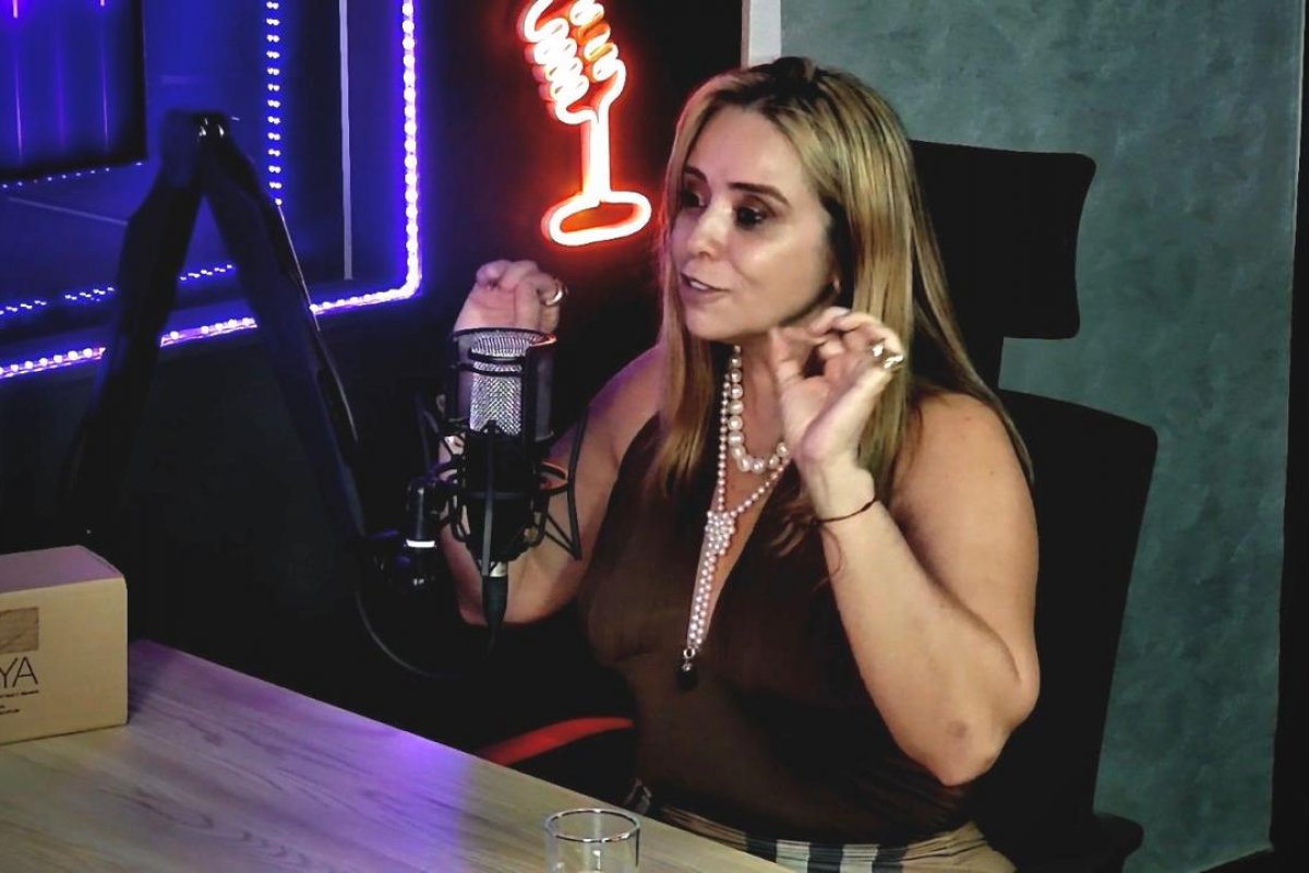 “Você tem que estar aberta para receber a aromaterapia”, diz Josy Gaya no podcast No Farol