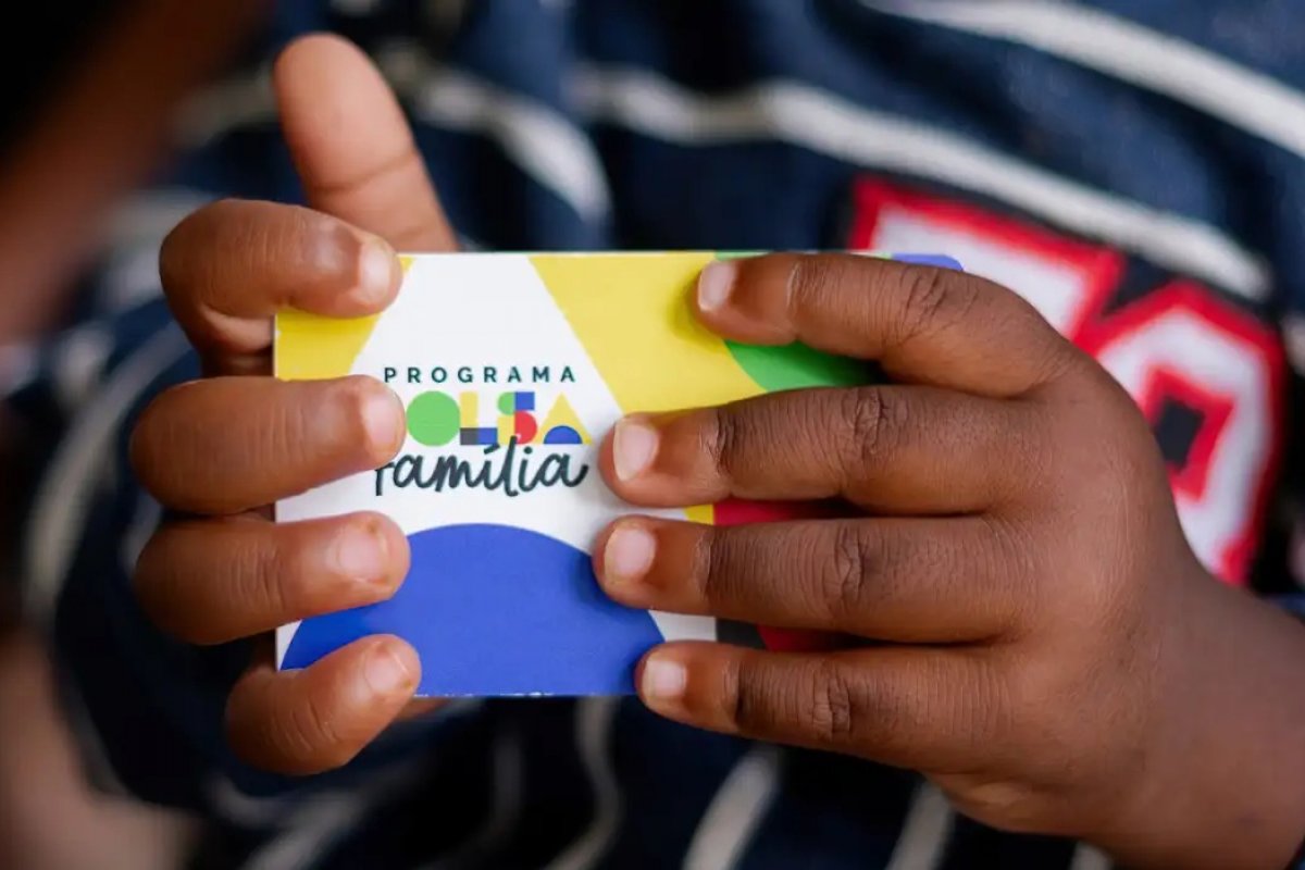 Governo federal altera regras e diminui tempo de permanência na Regra de Proteção do Bolsa Família