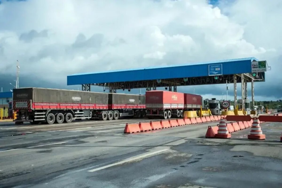 Após cobrança de pedágio suspensa, limite de velocidade é reduzido em trechos das BR-324 e BR-116