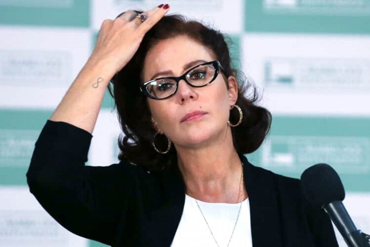 Carla Zambelli propõe análise da condenação no STF por inteligência artificial