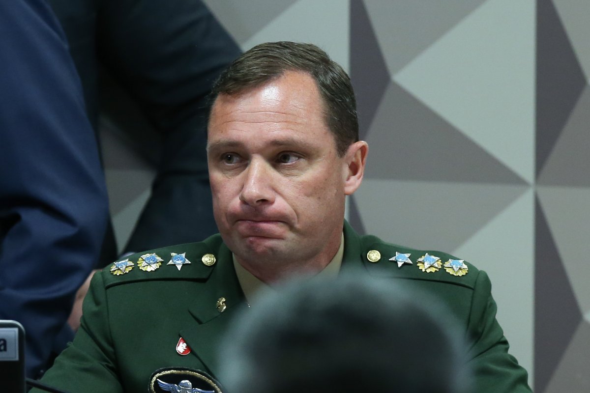 "Prefiro o Lula", afirma Mauro Cid em conversas sobre possível candidatura de Michelle Bolsonaro