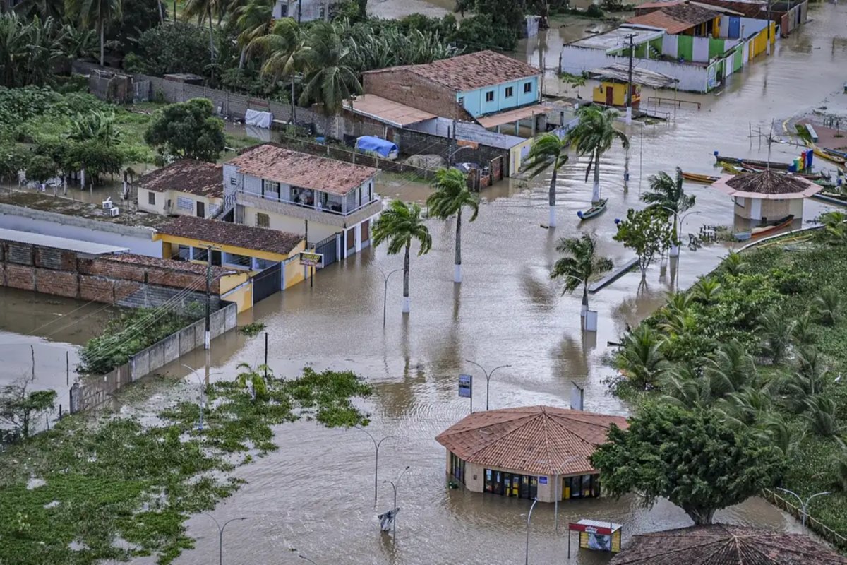 Brasil registra recorde de desabrigados por mudanças climáticas em 2024