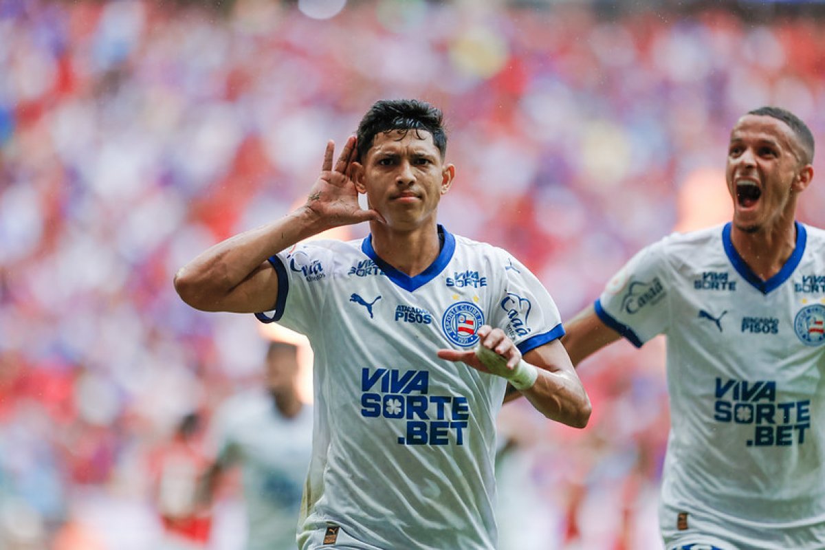Vídeo: Em clássico com duas expulsões, Bahia vence Vitória na Fonte; confira os gols do jogo