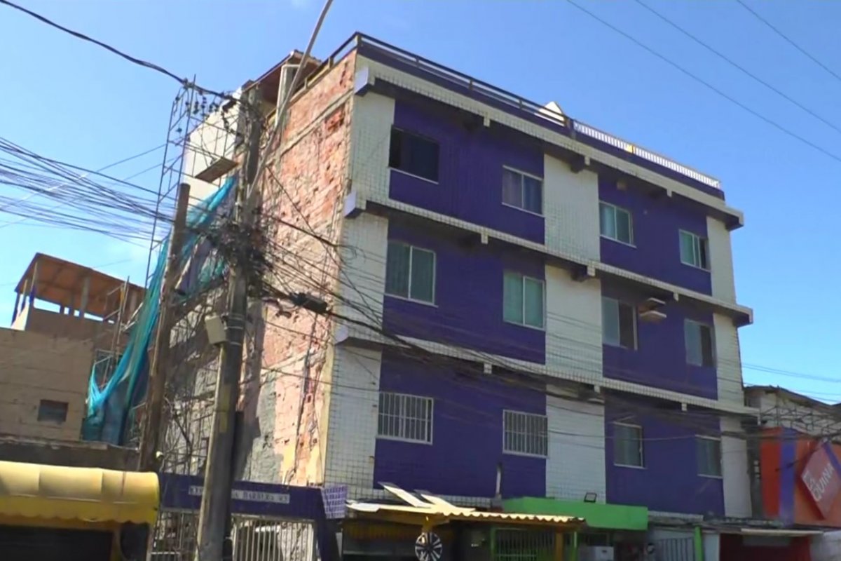 Homem morre após cair de andaime no bairro da Boca do Rio