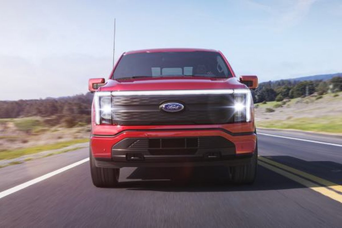 Ford F150 Lightning passa Tesla Cybertruck nas vendas
