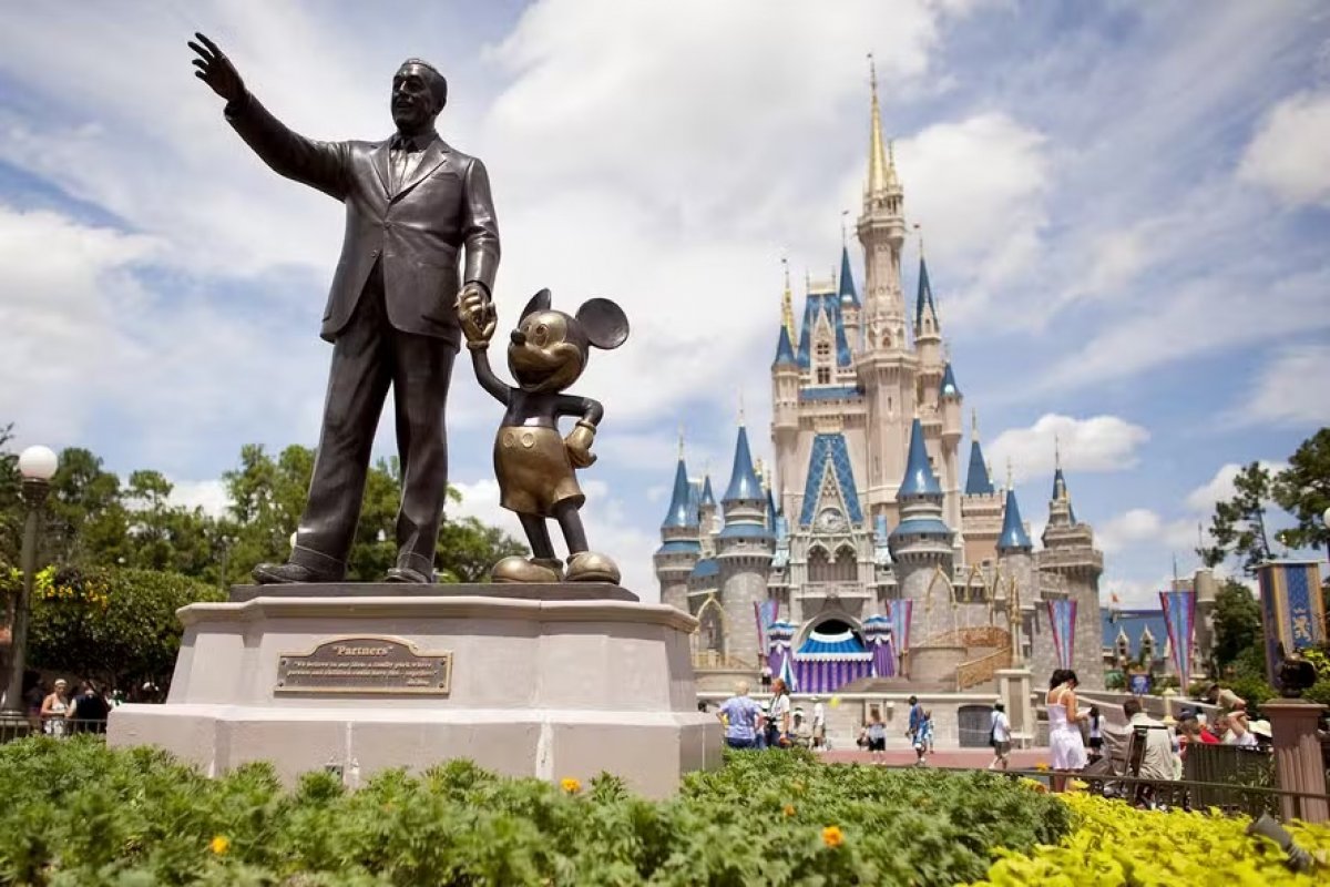 Após decisão da Suprema Corte dos EUA, Disney afasta 45 funcionários venezuelanos