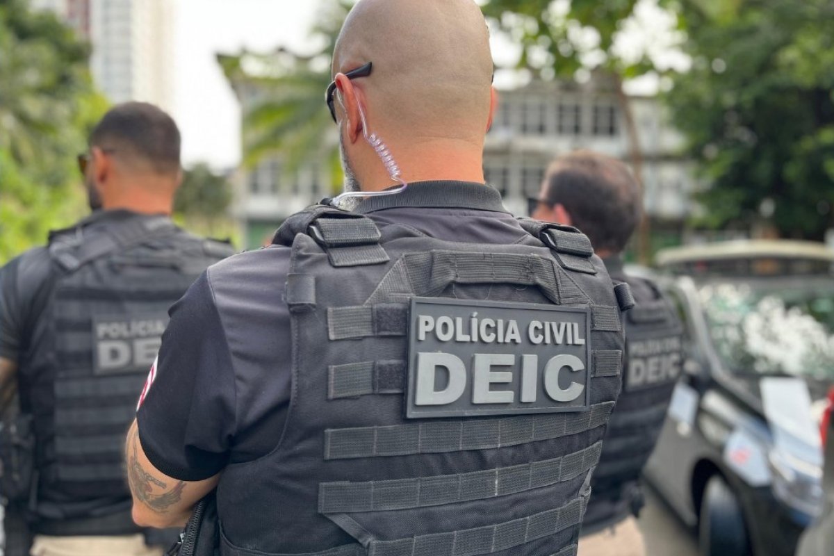 Lojas receptadoras de celulares roubados são alvos da PC em dia 'D' da Operação Móbile, em Salvador