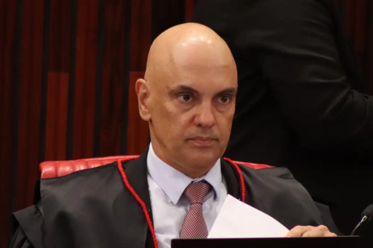 Moraes autoriza transferência de policial que falava em "matar meio mundo" por risco de fuga