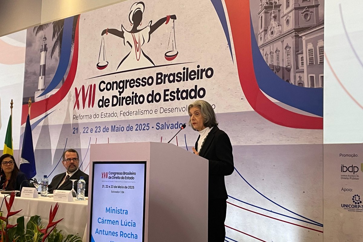 Vídeo: Em Salvador, ministra do STF, Cármen Lúcia destaca riscos à democracia