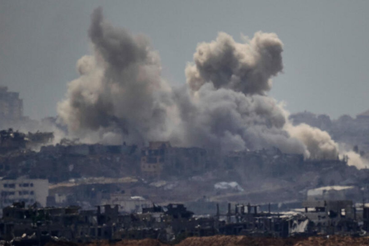 Bombardeio israelense mata nove filhos de casal de médicos em Gaza, diz hospital