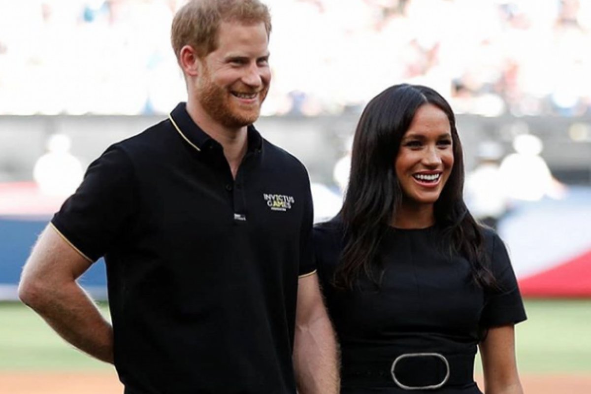 A pedido da Rainha, Príncipe Harry e Meghan Markle participarão de Evento Real em Londres