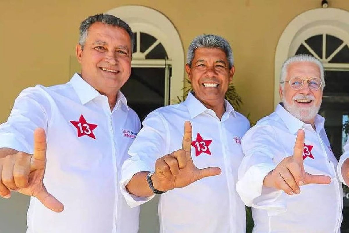 Deixando Coronel de fora, Wagner e Rui confirmam candidatura ao Senado na chapa de Jerônimo em 2026
