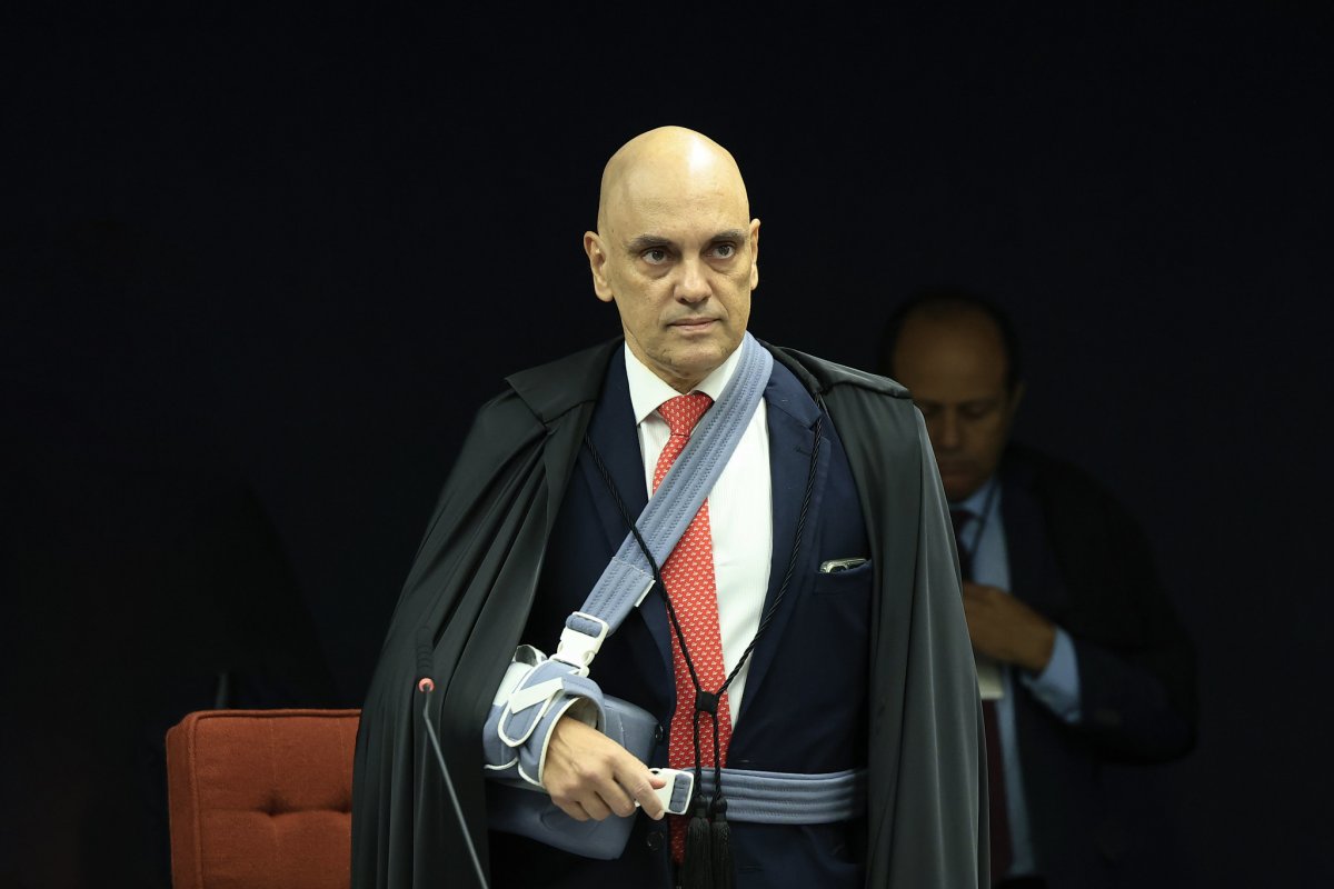 Moraes será relator de inquérito contra Eduardo Bolsonaro