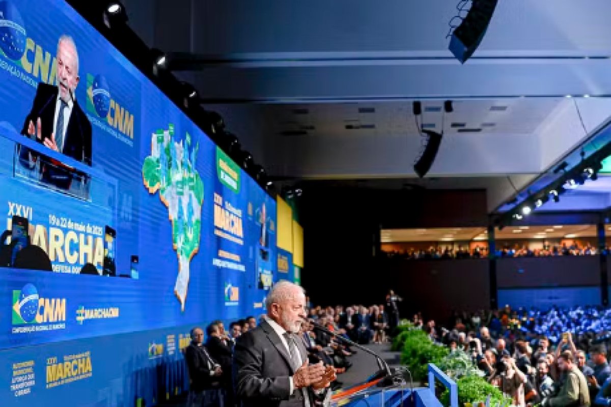 Lei do Luto Parental é sancionada por Lula 