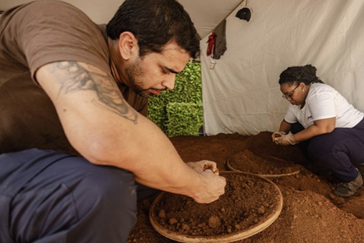 O que se sabe sobre o cemitério de escravizados descoberto em Salvador (BA)