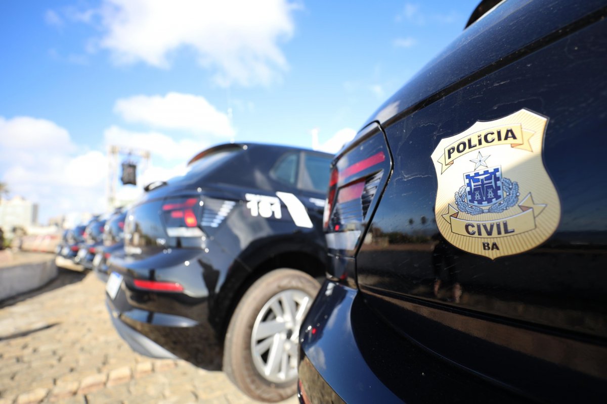 Polícia Civil prende dois homens por crimes contra a dignidade sexual infantil