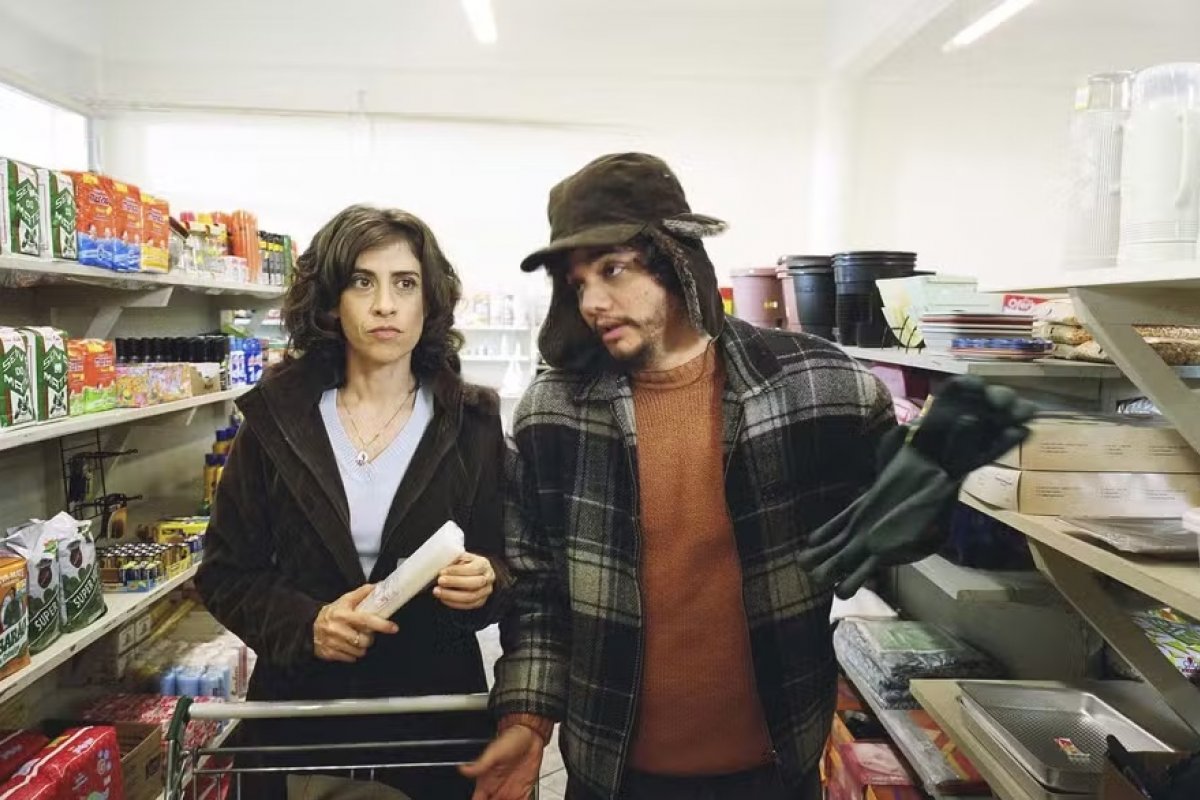 Wagner Moura e Fernanda Torres retornam juntos aos cinemas com "Saneamento Básico"