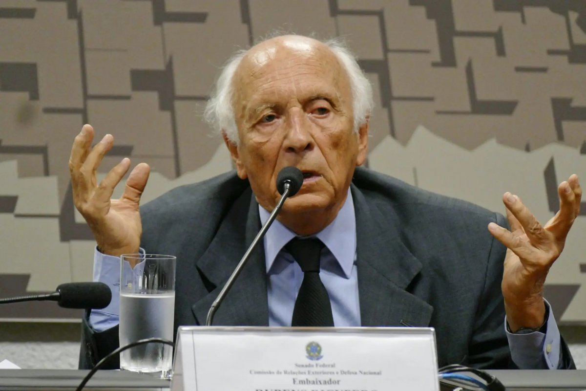 Embaixador do Brasil nos EUA defende reação caso autoridades brasileiras tenham visto negado