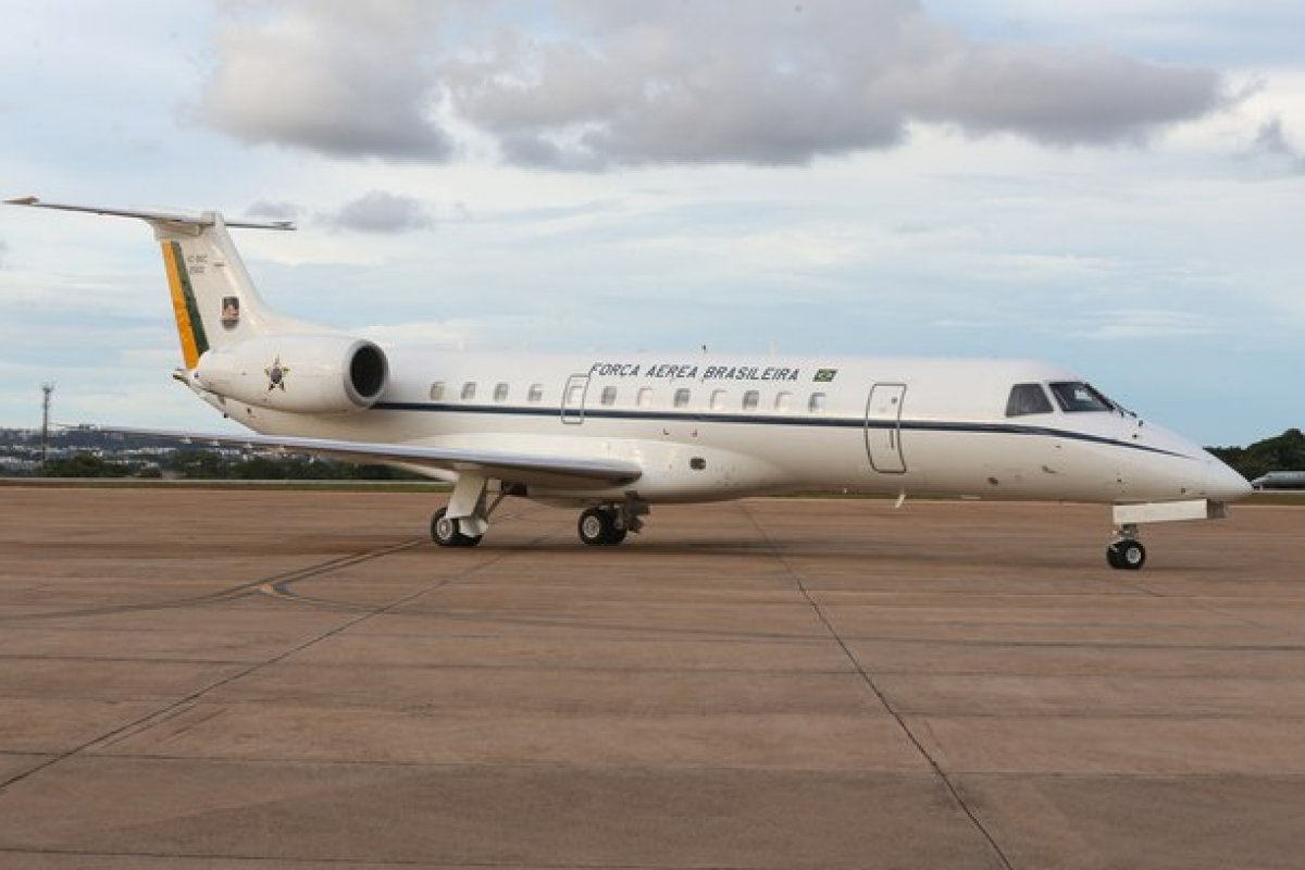 Adiada mais uma vez a votação para alterar regras do uso de aviões da FAB