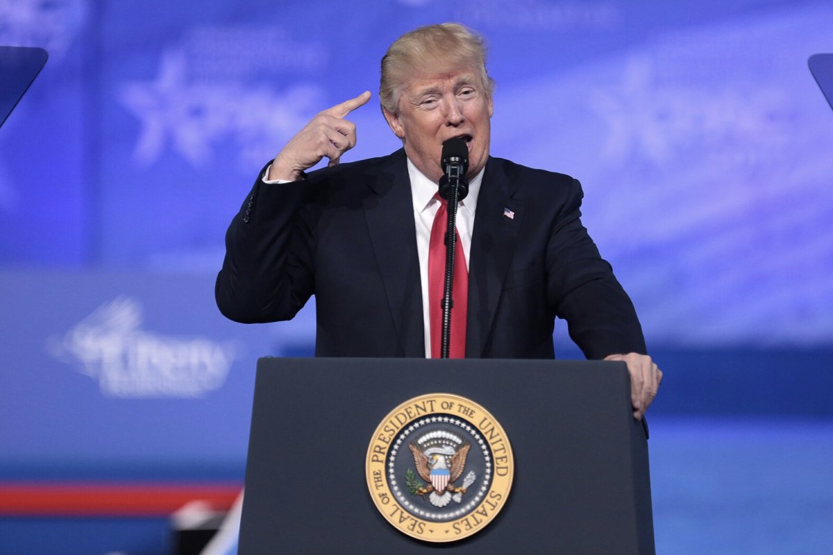 Há mais de um mês, Trump repete que terá novidades sobre a guerra entre Rússia e Ucrânia "em duas semanas"