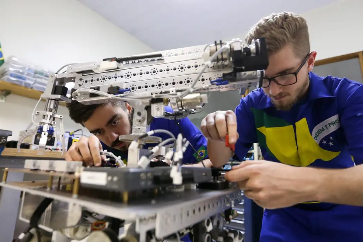 SEC abre mais de 18 mil vagas para cursos técnicos gratuitos; confira áreas ofertadas