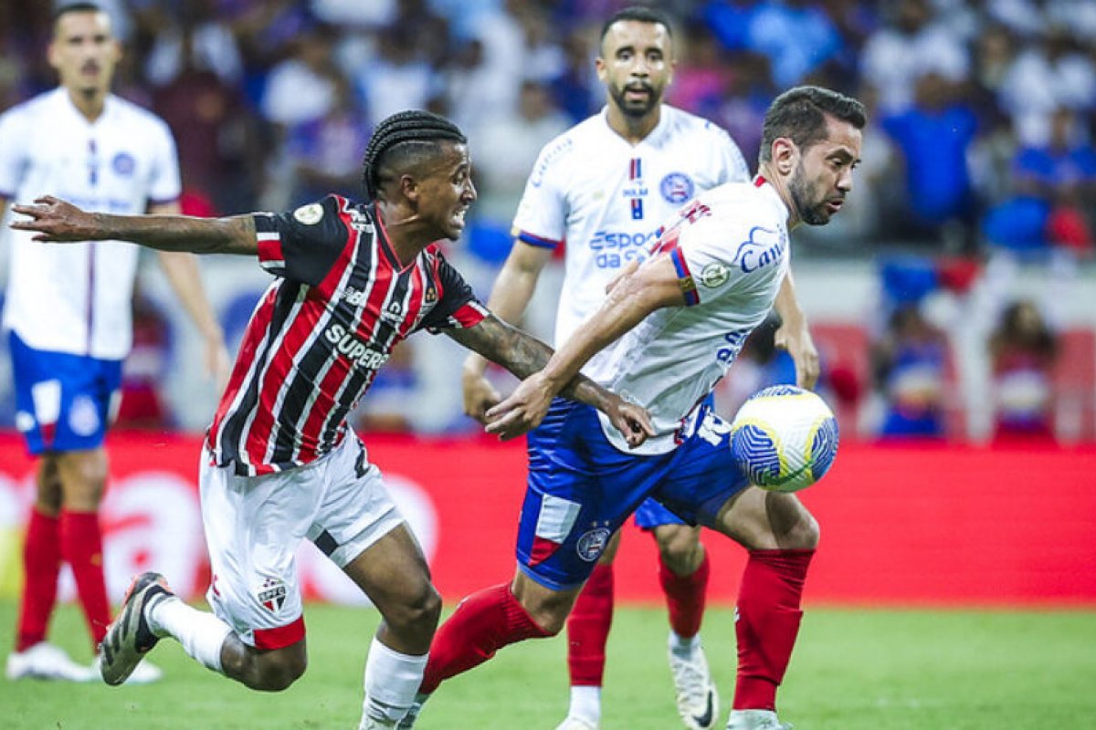 Deixando Libertadores no passado, Bahia recebe São Paulo no Brasileirão