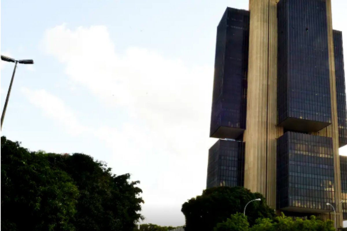 Estatais federais batem recorde de R$ 2,73 bi de déficit em 2025, revela BC