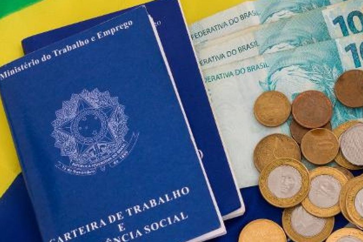 Desemprego cai em 16 estados em 2019, segundo IBGE