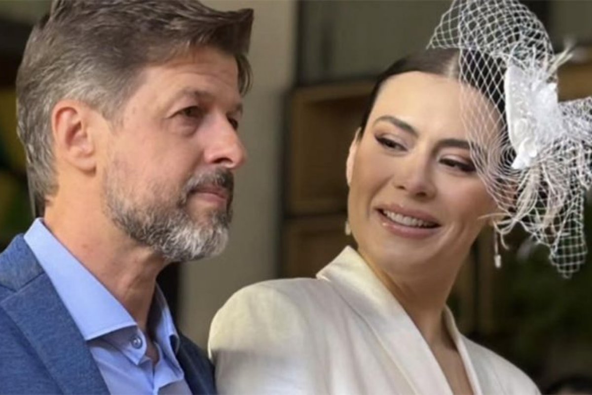 Michelle Loreto oficializa casamento com diretor do Programa Encontro!