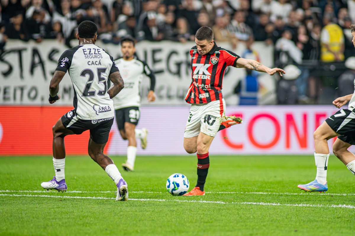 Vitória e Corinthians não saem do 0 a 0 em São Paulo; Rubro-Negro deixa Z-4