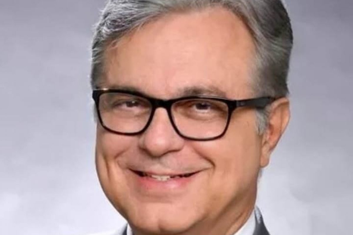 Ângelo Pitombo toma posse na Academia Brasileira Rotária de Letras!