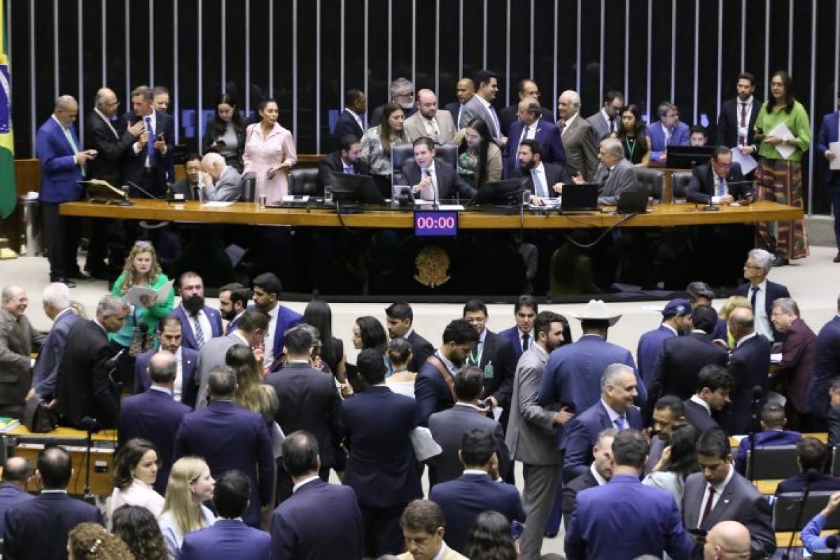 Câmara pode votar PL sobre sobre recursos para calamidade hoje (02)