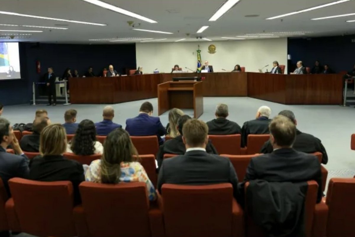 STF alcança maioria para remover responsabilidade do STJ em investigar governador de Alagoas