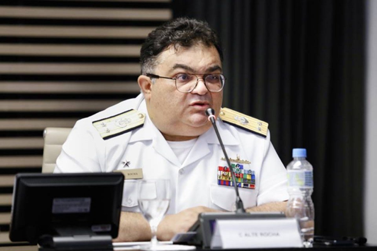 Almirante assume Secretaria Especial no Planalto