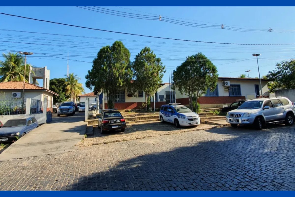 Dois homens invadem residência, agridem vítimas e roubam R$ 40 mil no sudoeste da Bahia