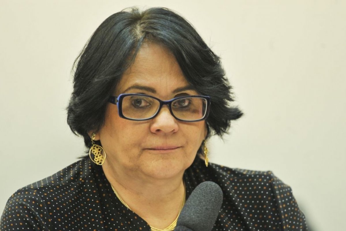 Ministra Damares exonera Paulo Roberto Mendonça