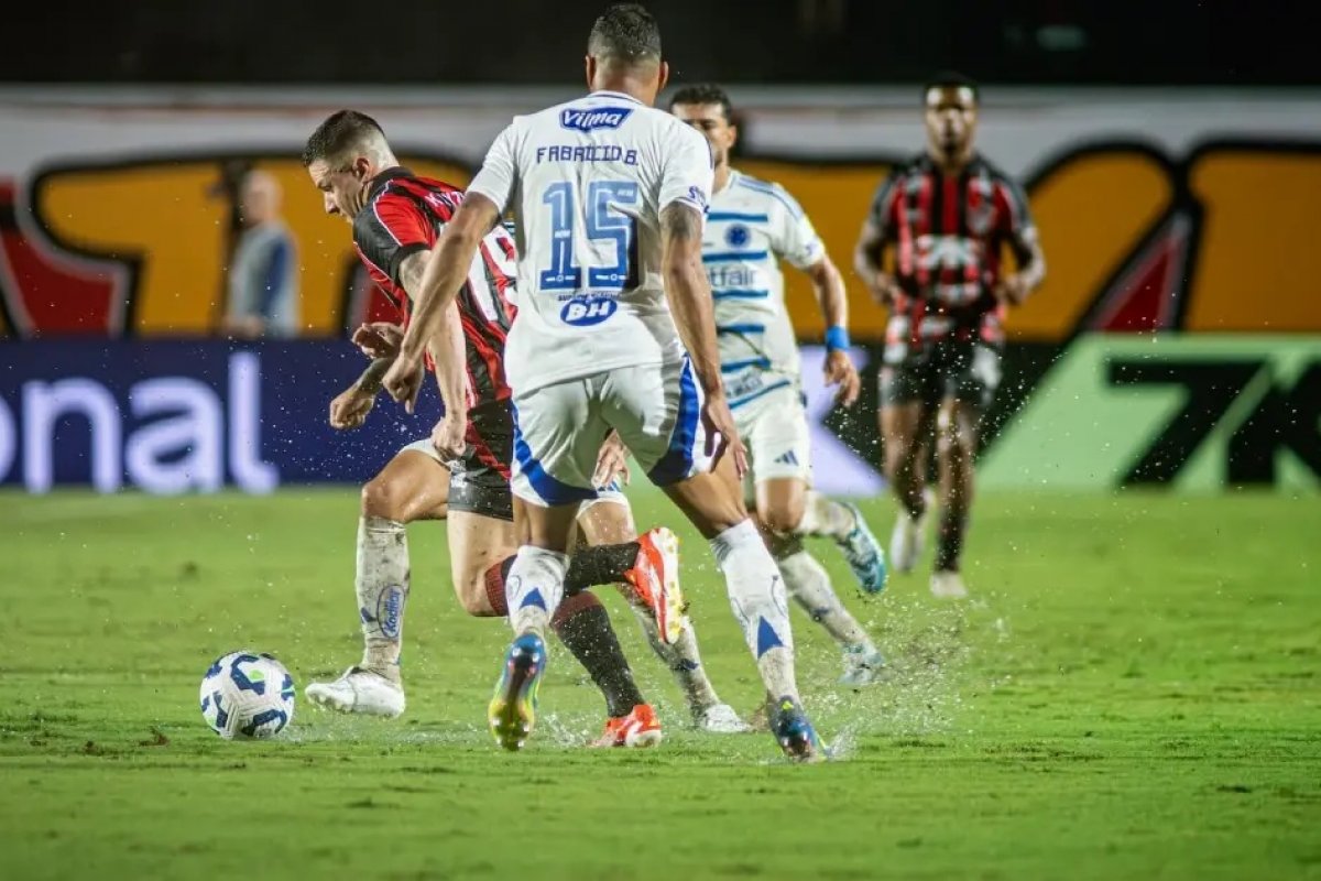 Reformulação e mais tempo de treino para ajustar time: como o Vitória planeja aproveitar a pausa pro Mundial
