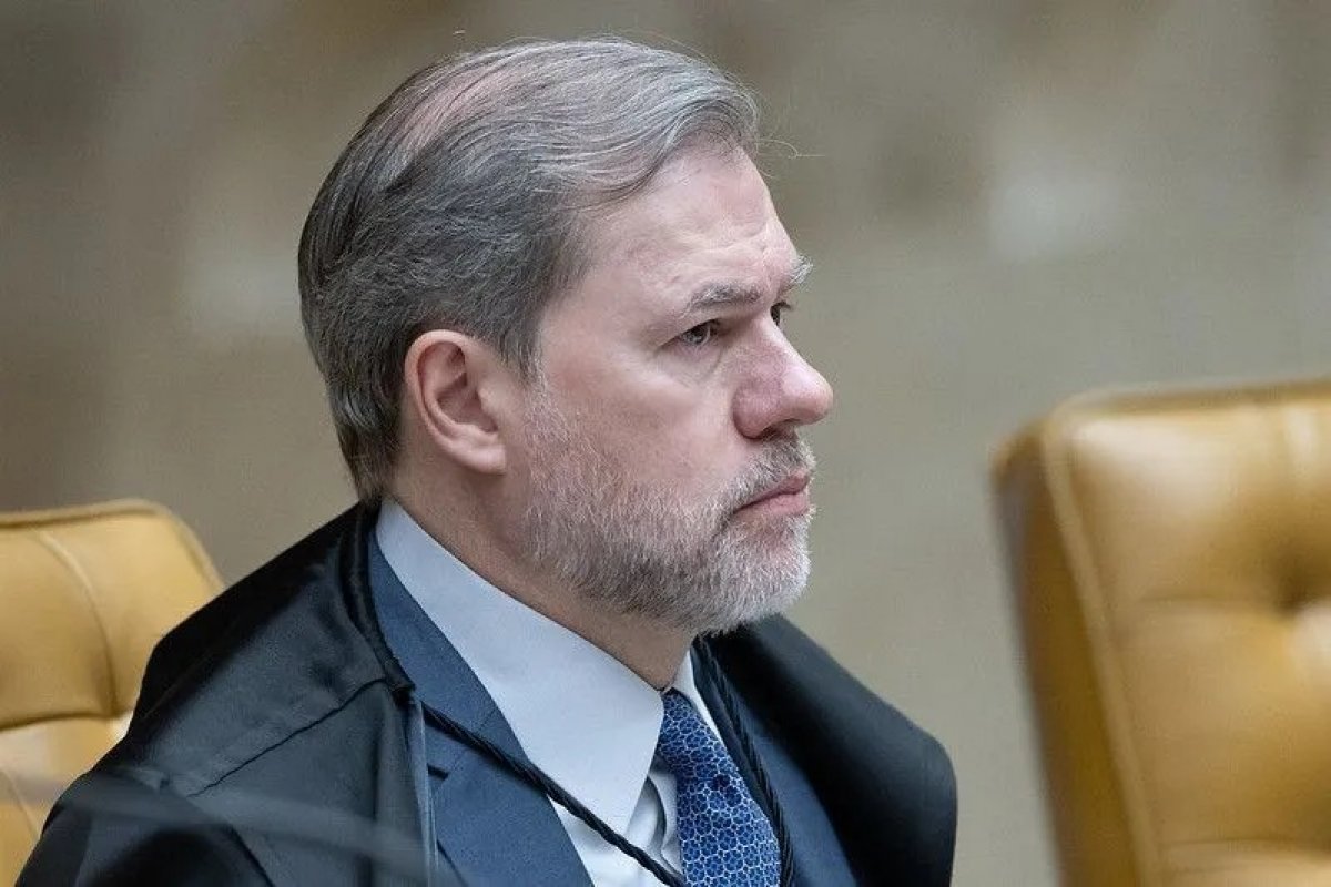 Em julgamento no STF, Toffoli diz que responsabilizar redes não é censura