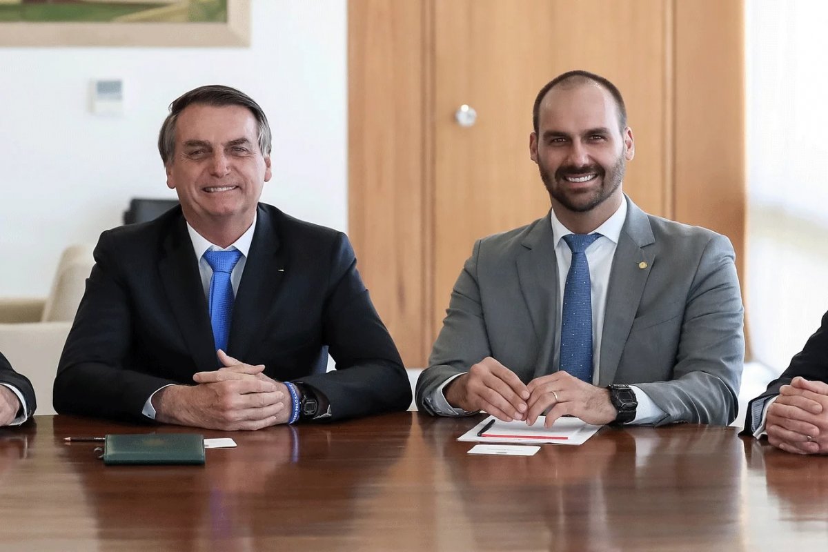 Bolsonaro depõe à PF nesta quinta-feira (5) em inquérito sobre atuação de Eduardo nos EUA